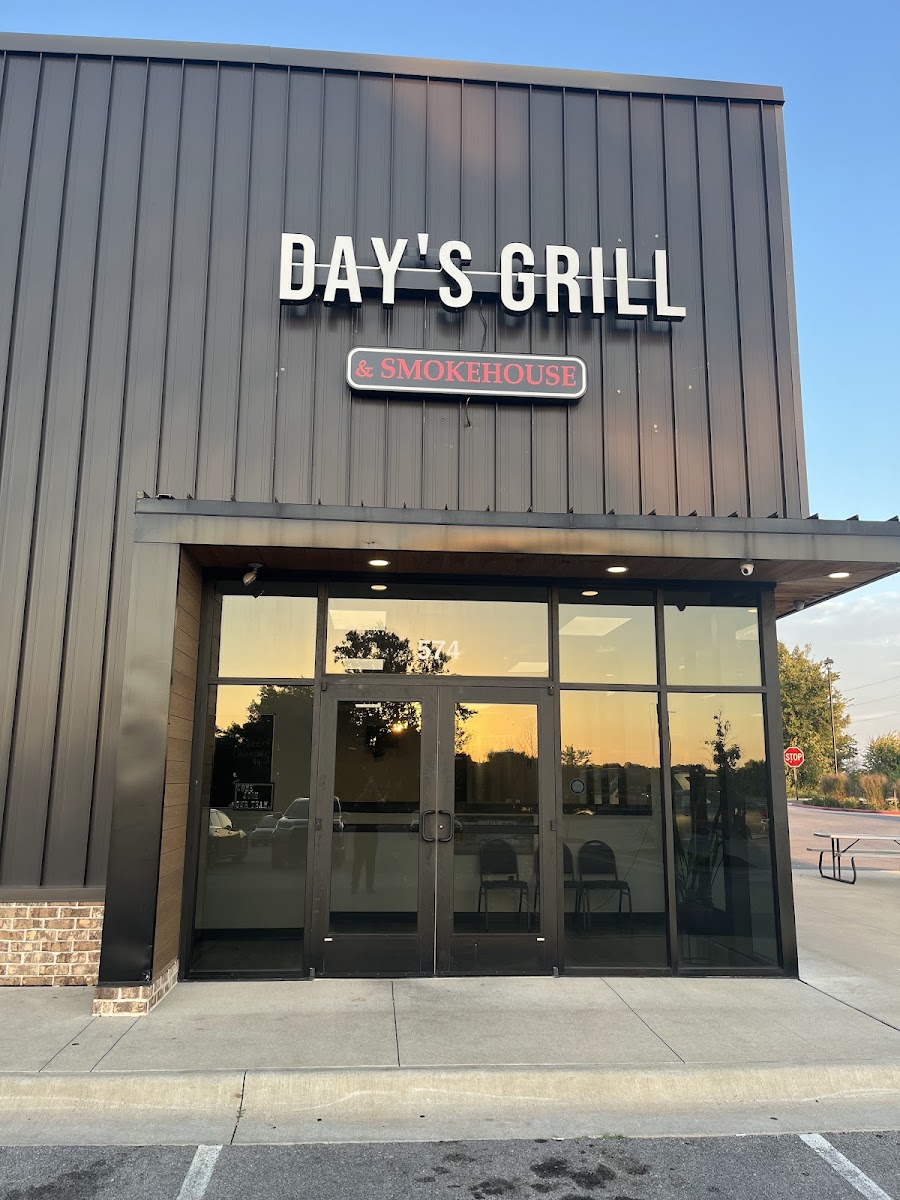 Day's Grill & Smoke House