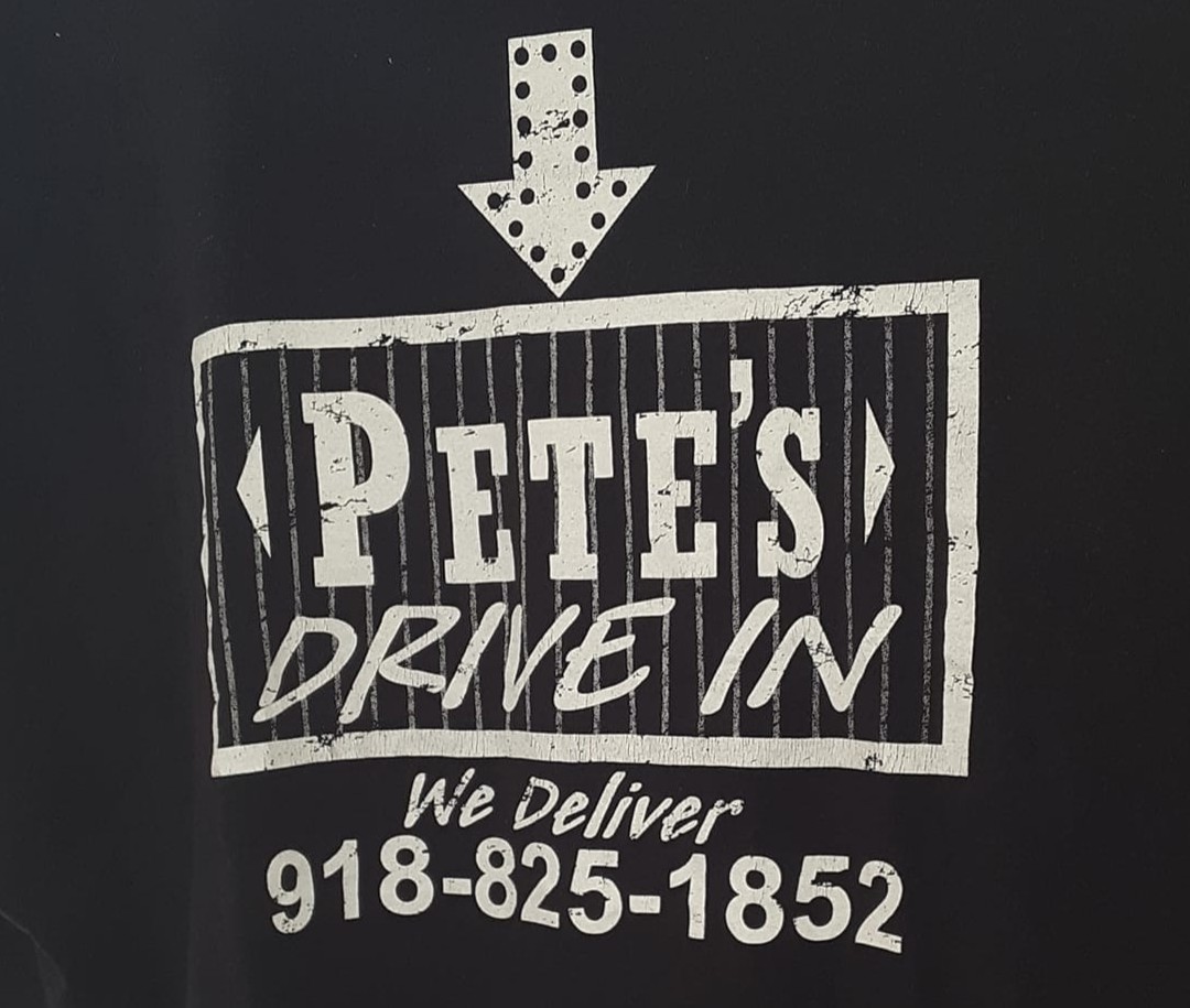 Pete's Drive-In logo