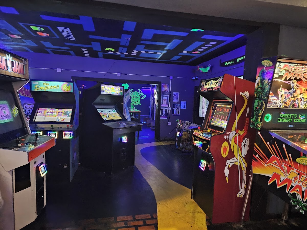 Asgard Axe & Tap Restaurant Attraction Interior Photo - Asgard Axe & Tap Restaurant Attraction Pizza in Wisconsin Dells, WI