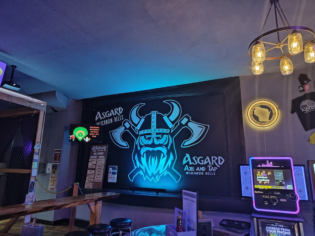 Asgard Axe & Tap Restaurant Attraction Interior Photo - Asgard Axe & Tap Restaurant Attraction Pizza in Wisconsin Dells, WI