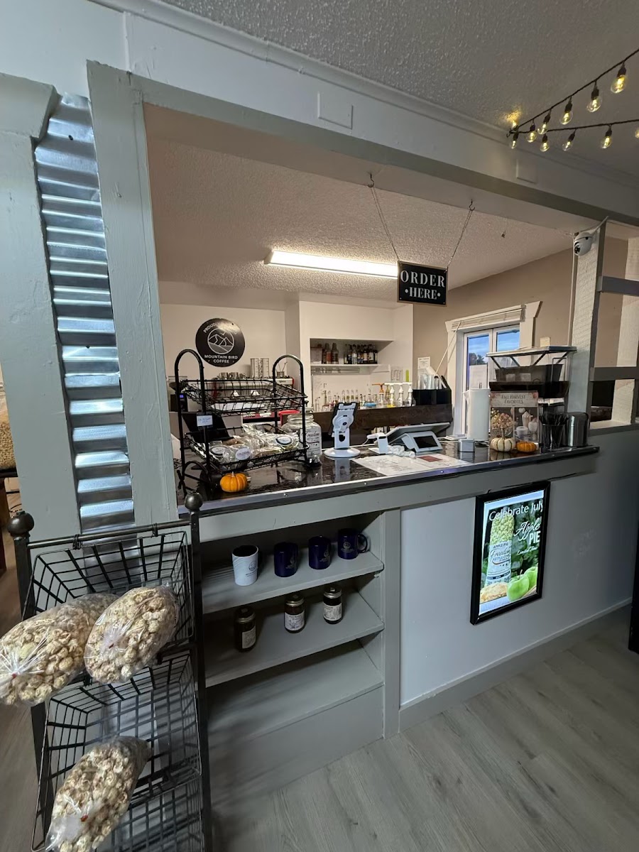 Bean Me Up Coffee House Interior Photo - Bean Me Up Coffee House Cafe in Lowell, AR