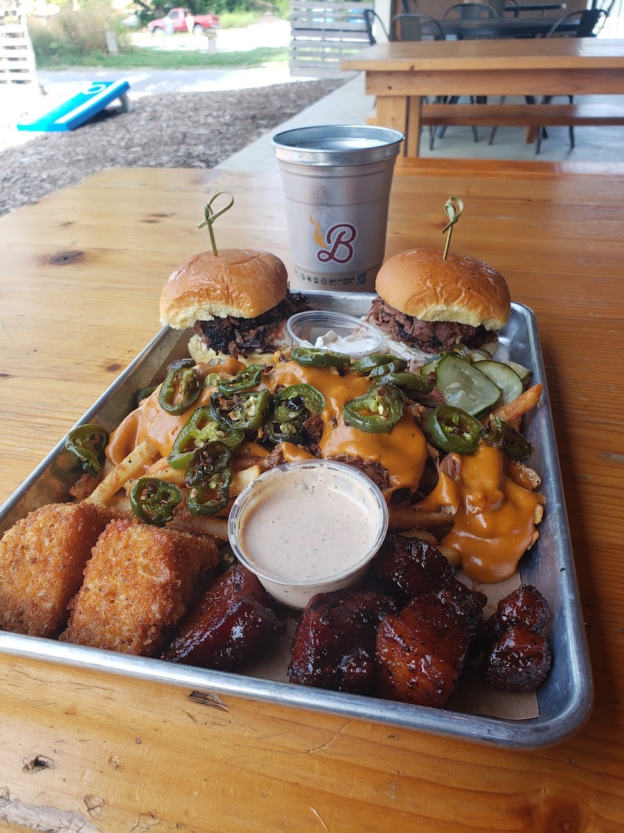 Brothers Meethouse Food Photo - Brothers Meethouse BBQ in Bentonville, AR