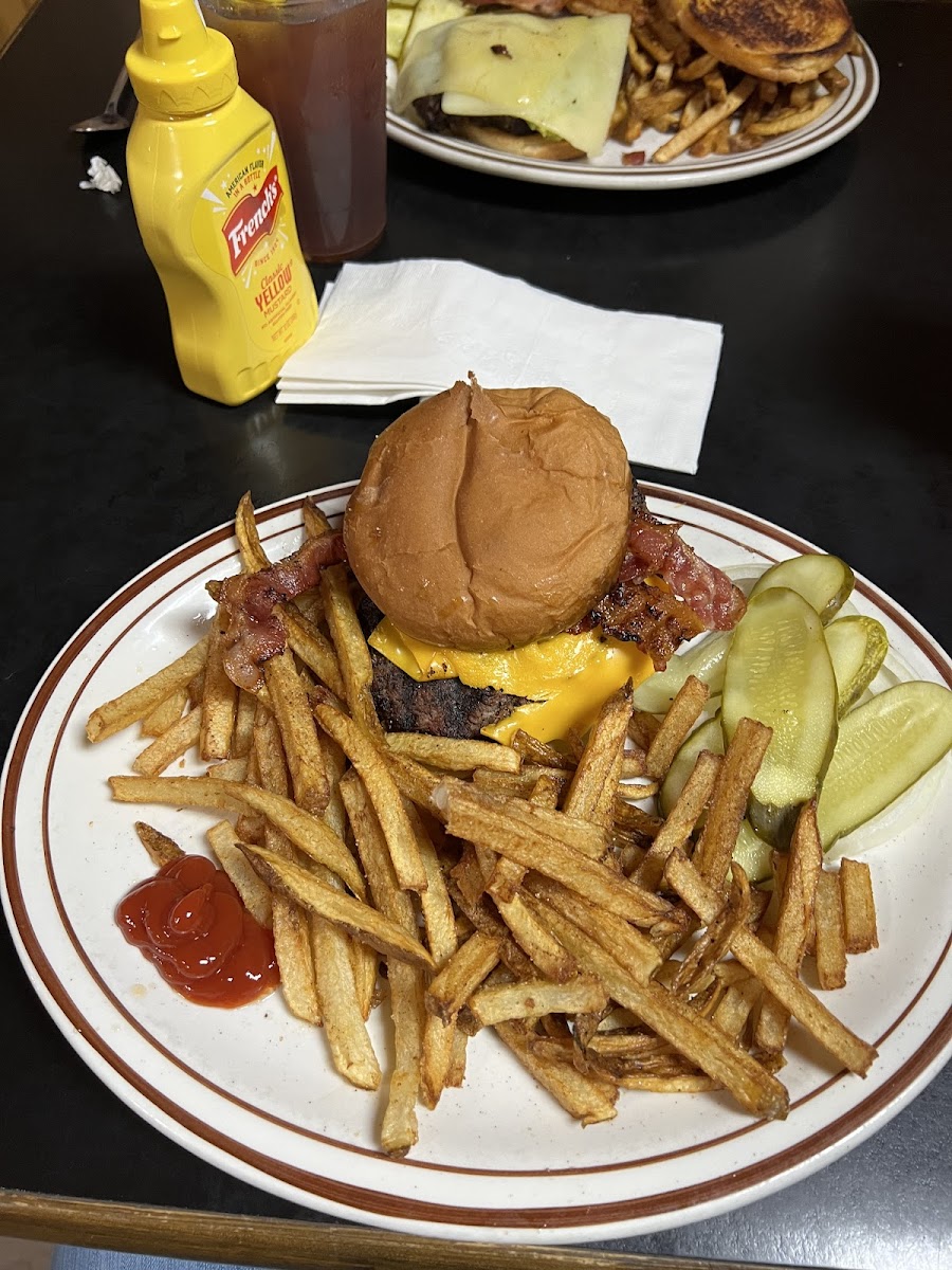 Cathy's Corner Food Photo - Cathy's Corner American in Siloam Springs, AR