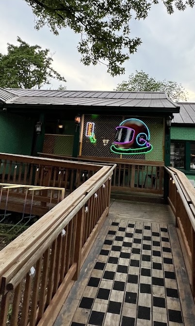 Danger Dave's Exterior Photo - Danger Dave's Restaurant in Bentonville, AR