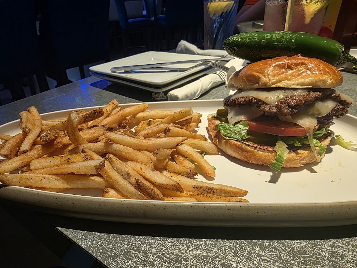 Dave & Buster's Rogers Food Photo - Dave & Buster's Rogers Bar & Grill in Rogers, AR