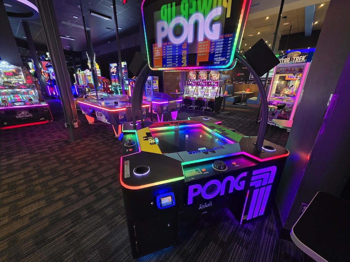 Dave & Buster's Rogers Interior Photo - Dave & Buster's Rogers Bar & Grill in Rogers, AR