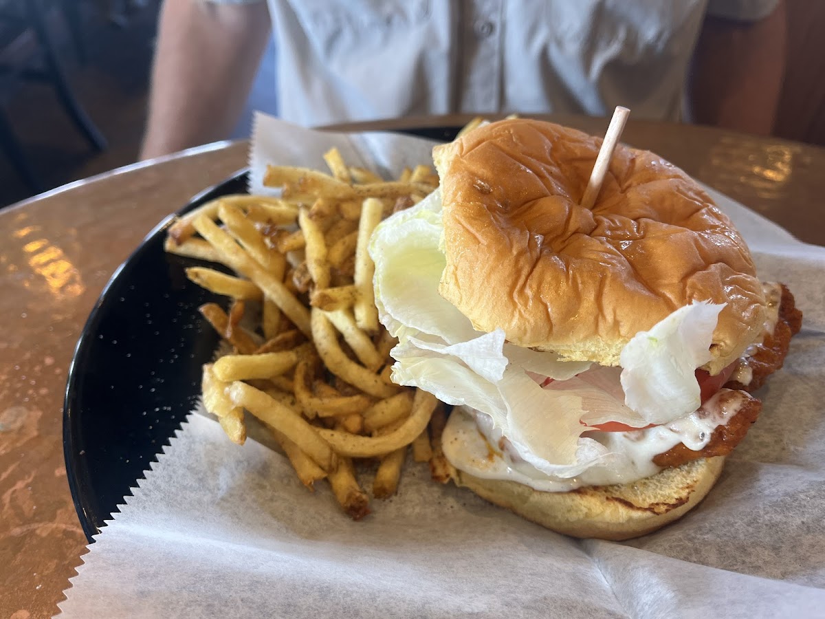 Double Dogs Food Photo - Double Dogs Bars in Knoxville, TN