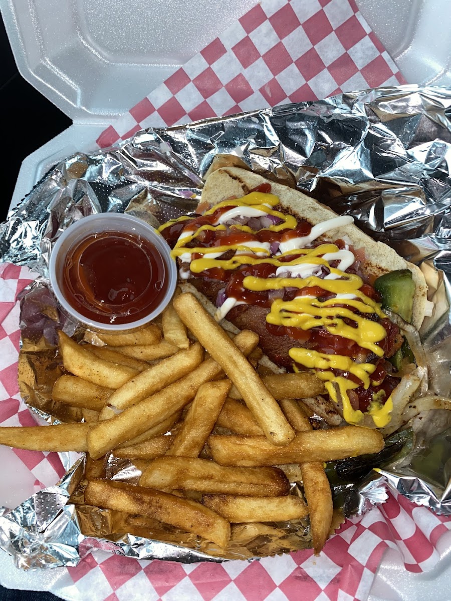 Google Places Photo - El gym food truck American in Fayetteville, AR