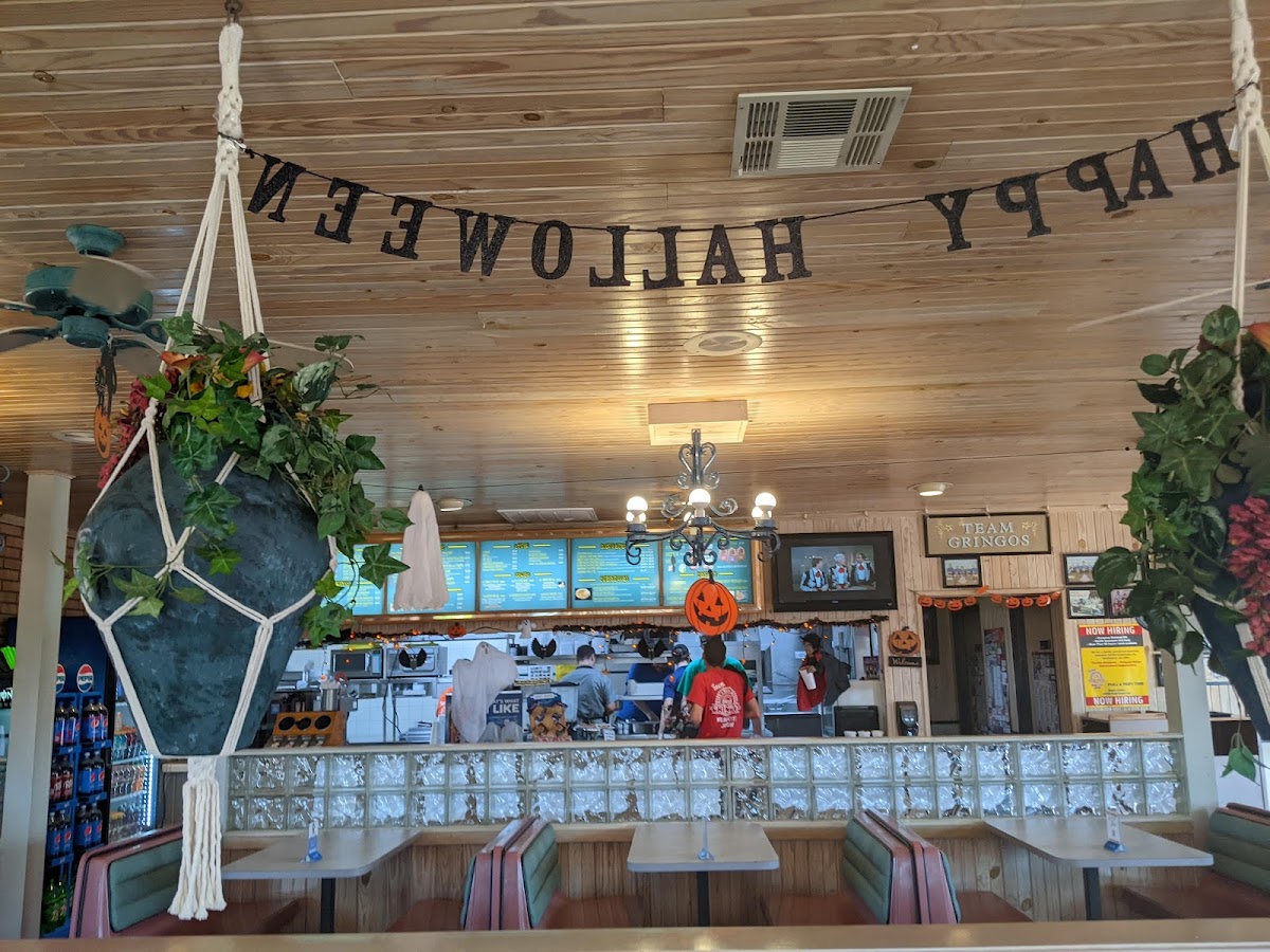 Gringos Interior Photo - Gringos American in Webb City, MO