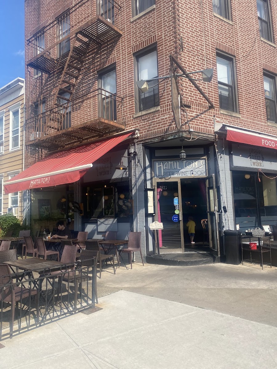 Hamilton's Exterior Photo - Hamilton's Bar in Brooklyn, NY