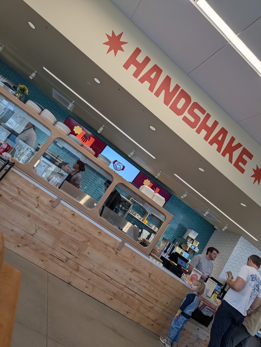 Handshake Interior Photo - Handshake Restaurant in Fayetteville, AR