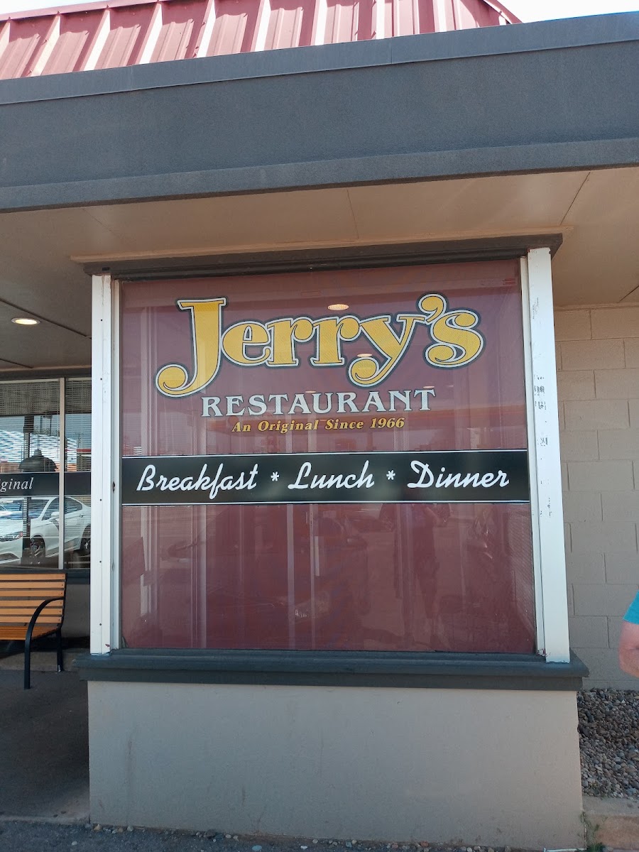 Jerry's Exterior Photo - Jerry's American in Weatherford, OK