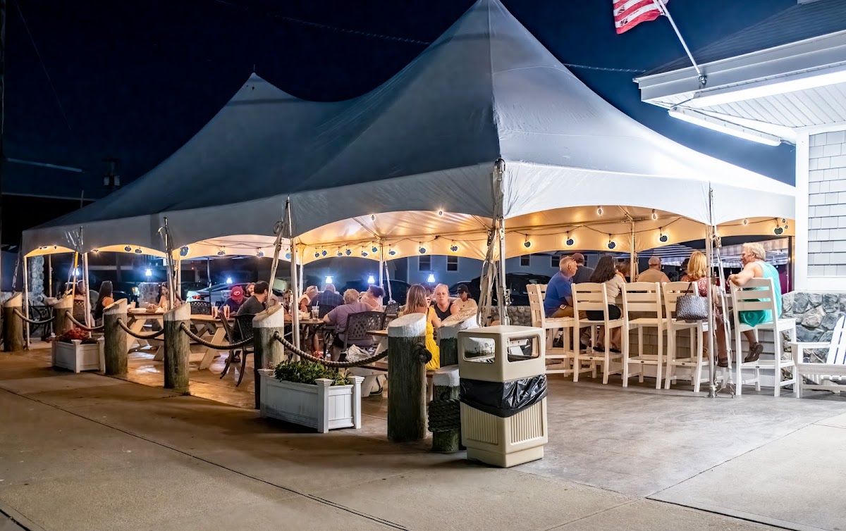 Jimmy's Port Side Exterior Photo - Jimmy's Port Side Seafood in Narragansett, RI