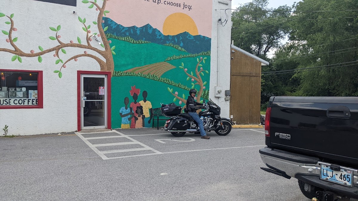 Joyhouse Coffee Company Interior Photo - Joyhouse Coffee Company Cafe in Cave Springs, AR