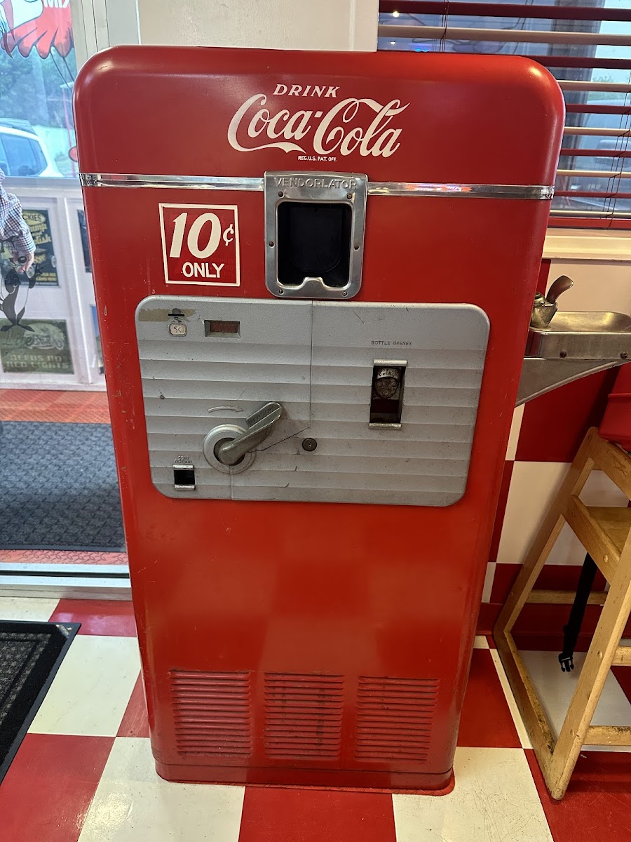 Kim's Diner Interior Photo - Kim's Diner American in Waco, TX