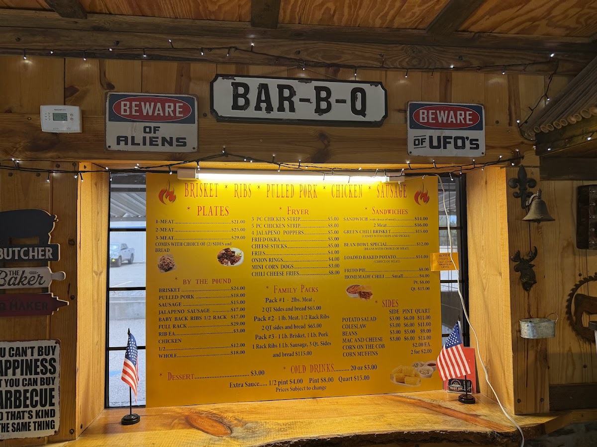 La Sierra Mesquite Smoked BBQ Interior Photo - La Sierra Mesquite Smoked BBQ BBQ in Roswell, NM