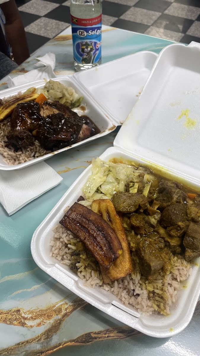 Lee's Caribbean Restaurant Food Photo - Lee's Caribbean Restaurant Caribbean in Inglewood, CA