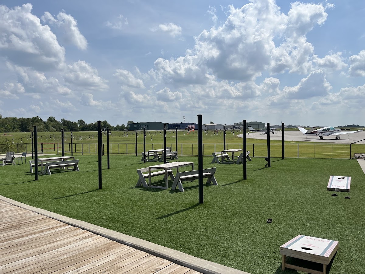 Louise at Thaden Field Exterior Photo - Louise at Thaden Field Restaurant in Bentonville, AR