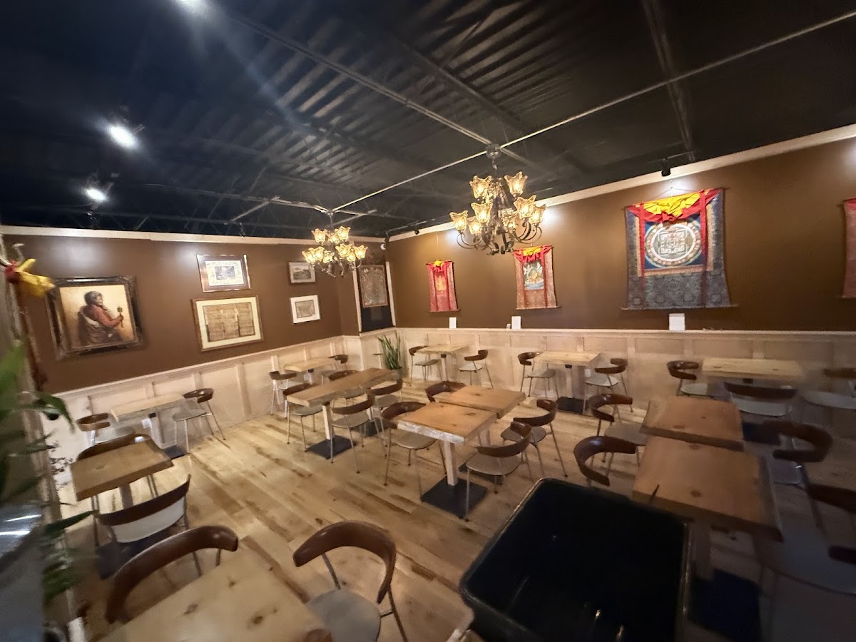 Momo cafe Interior Photo - Momo cafe Cafe in Minneapolis, MN