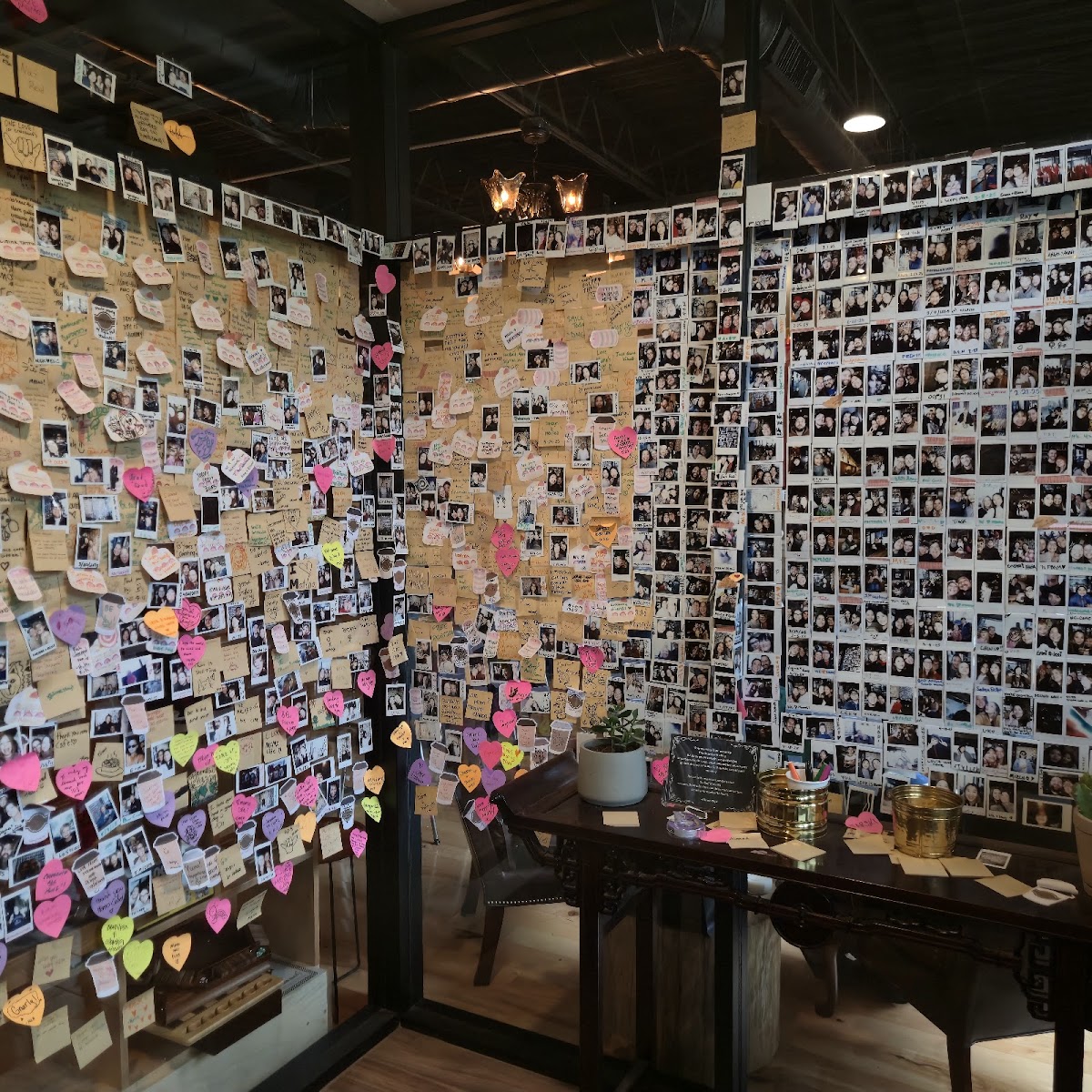 Momo cafe Interior Photo - Momo cafe Cafe in Minneapolis, MN