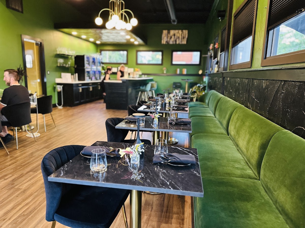 Muselet Champagne Bar Interior Photo - Muselet Champagne Bar Bars in Bentonville, AR