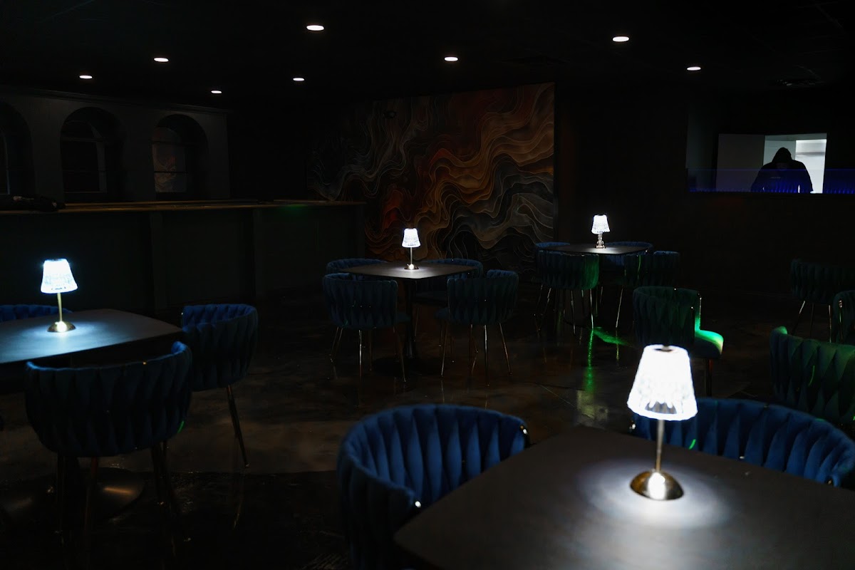 Opulence Nightclub Rogers Interior Photo - Opulence Nightclub Rogers Bar & Grill in Rogers, AR