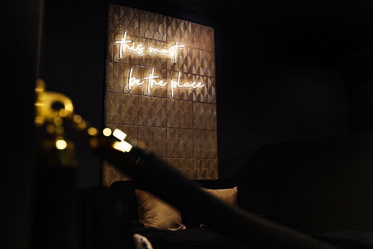 Opulence Nightclub Rogers Interior Photo - Opulence Nightclub Rogers Bar & Grill in Rogers, AR