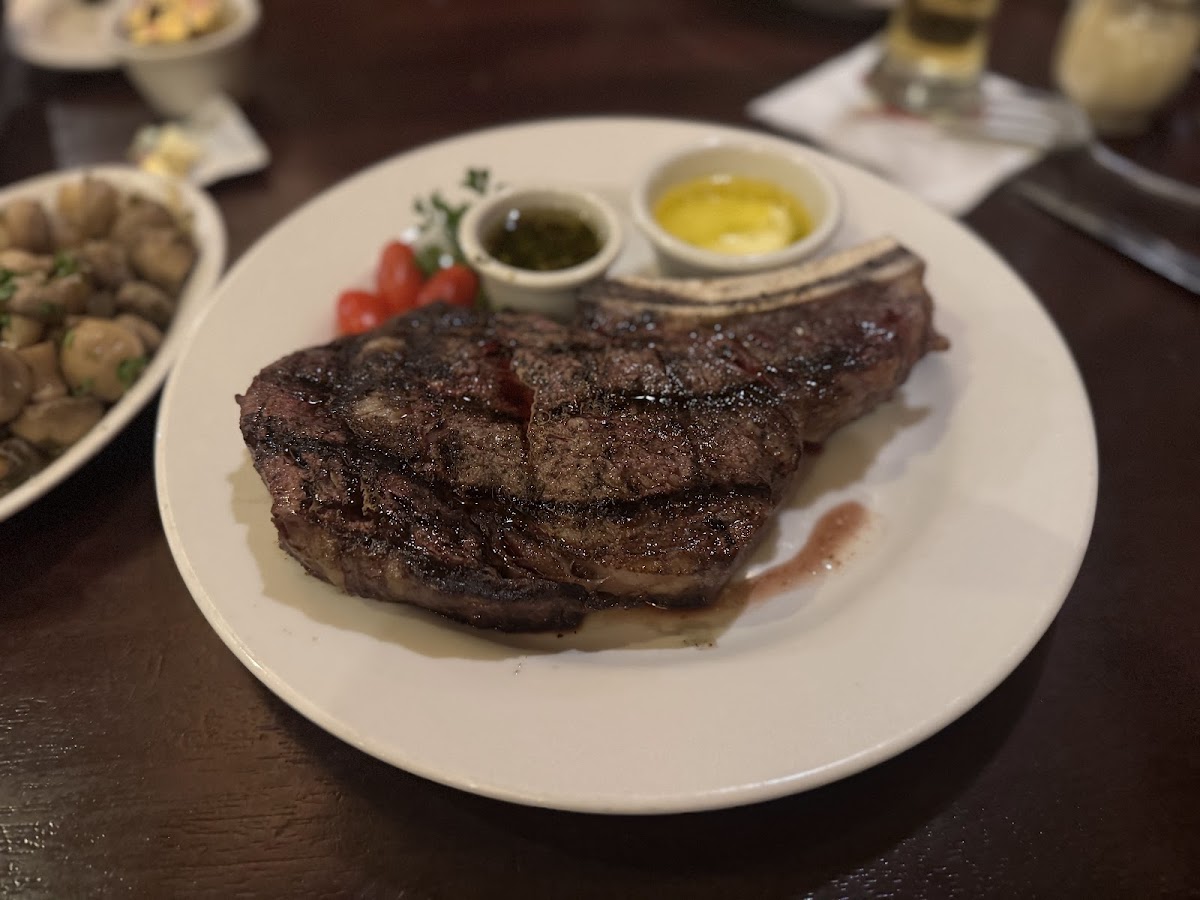 Original Joe's San Jose Food Photo - Original Joe's San Jose American in San Jose, CA