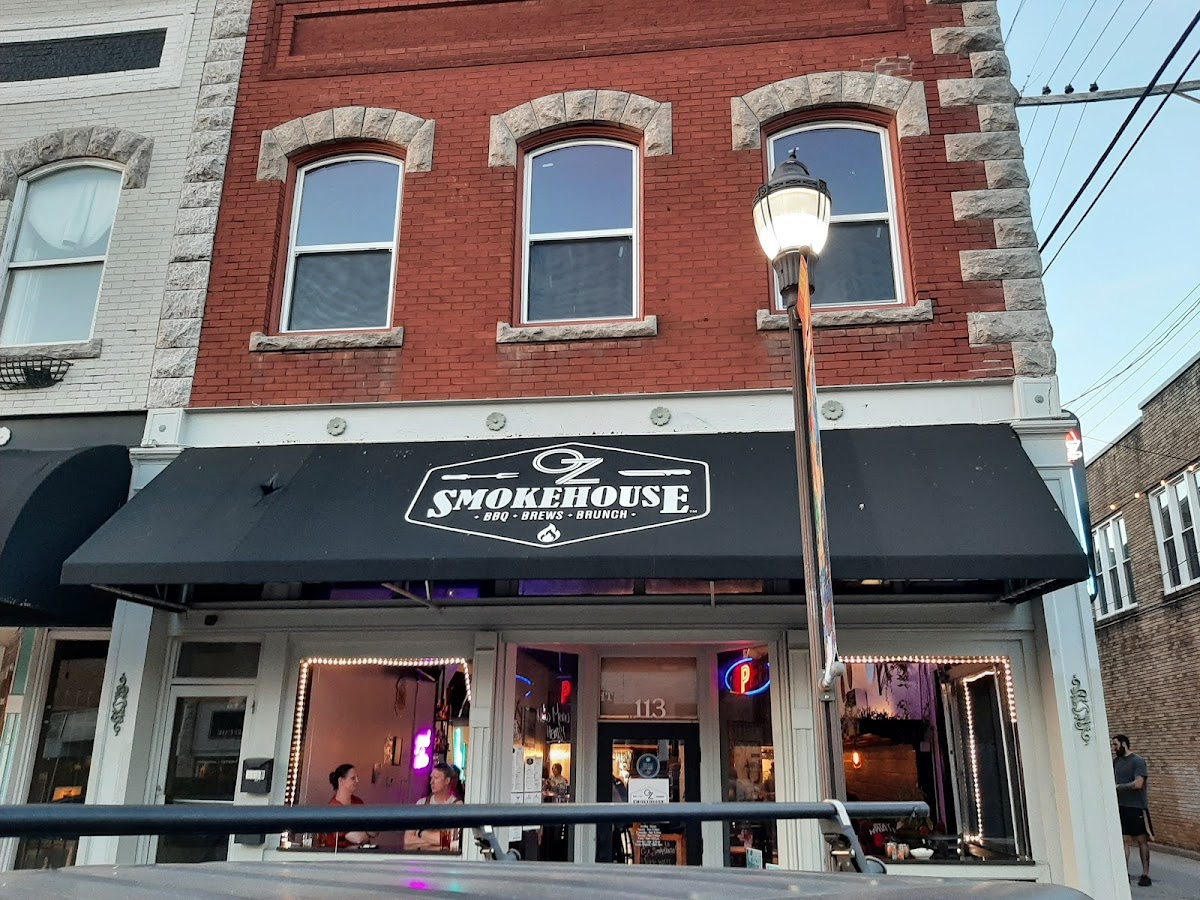 OZ Smokehouse Exterior Photo - OZ Smokehouse Bars in Rogers, AR