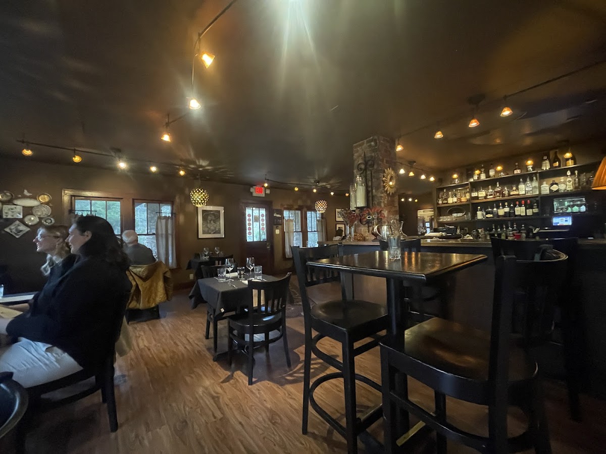 Petit Bistro Interior Photo - Petit Bistro Bistro in Bentonville, AR