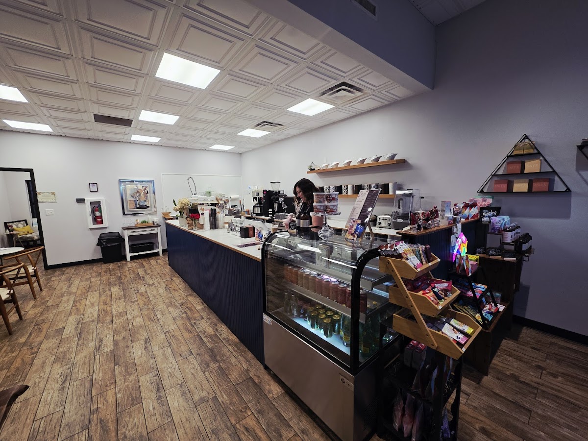 Reverie Coffee & Teahouse Interior Photo - Reverie Coffee & Teahouse Cafe in Rogers, AR