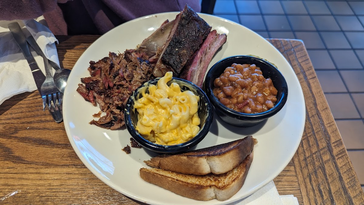 RibCrib BBQ Food Photo - RibCrib BBQ BBQ in Grove, OK