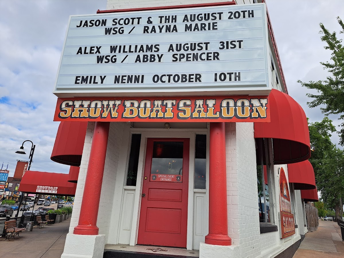 Showboat Saloon Exterior Photo - Showboat Saloon Pubs in Wisconsin Dells, WI