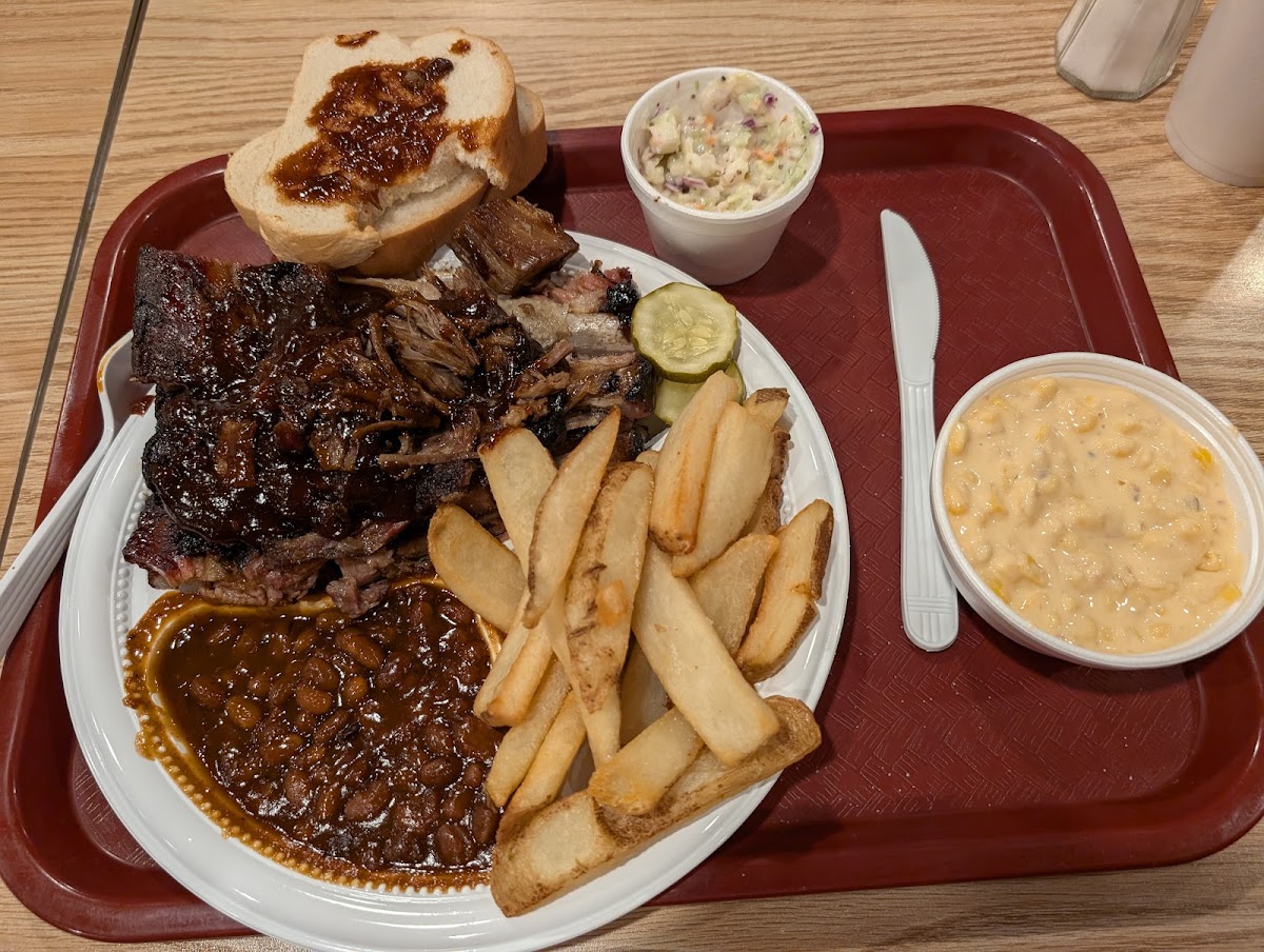 Smokebox BBQ Cafe Food Photo - Smokebox BBQ Cafe BBQ in Kansas City, MO