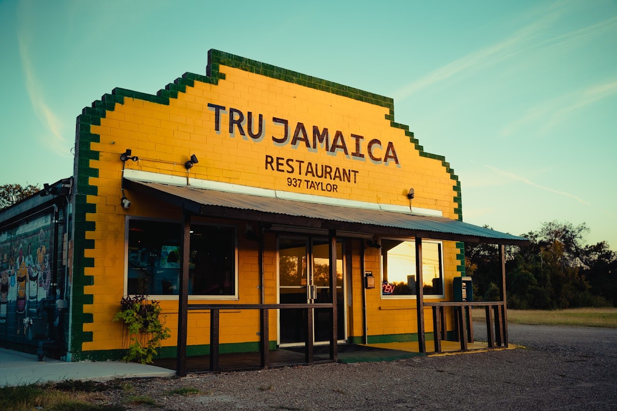 Tru Jamaica Restaurant Exterior Photo - Tru Jamaica Restaurant Jerk Joint in Waco, TX