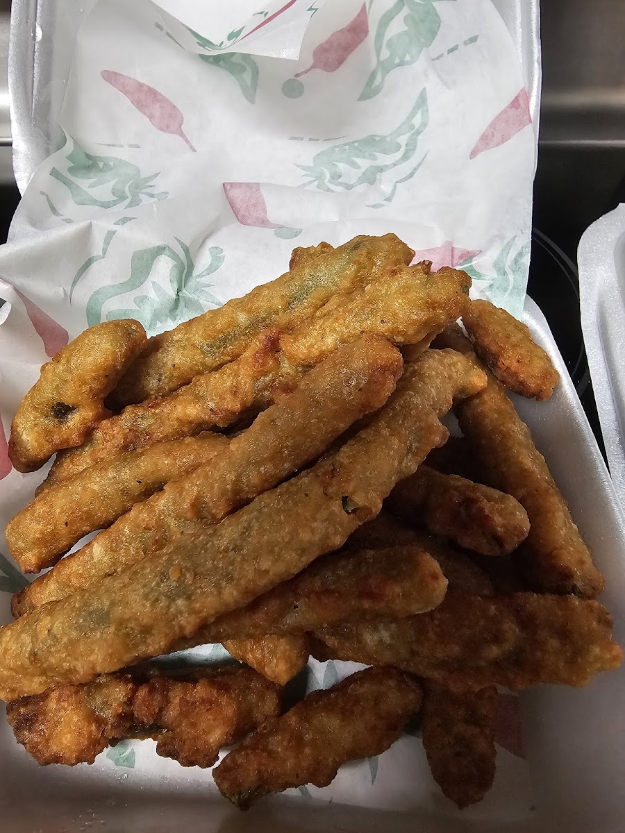Wyoming Hot Wings Food Photo - Wyoming Hot Wings Chicken in Casper, WY